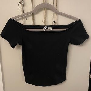 Black cropped baby tee